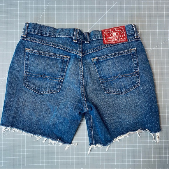 Lucky Brand Dungarees Distressed Short Shorts 10 - Picture 3 of 10